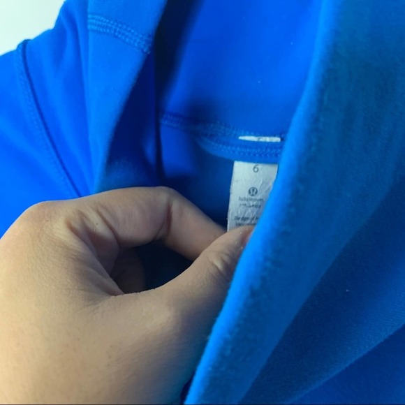 Lululemon daily yoga zip blue striped jacket sz 6 - Picture 2 of 4